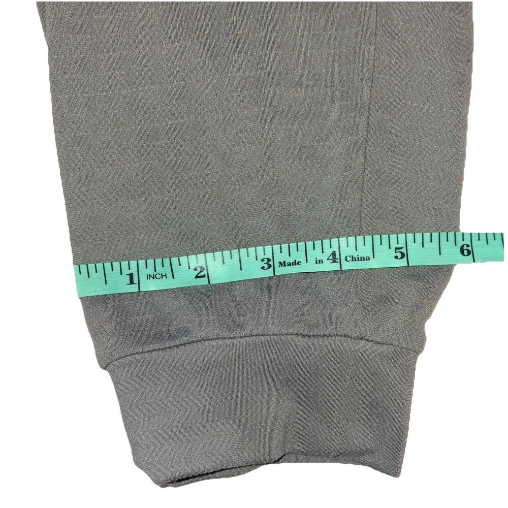 New Balance Men’s Gray Jogger Sweatpants With Holographic Logo Size Small - Picture 8 of 11